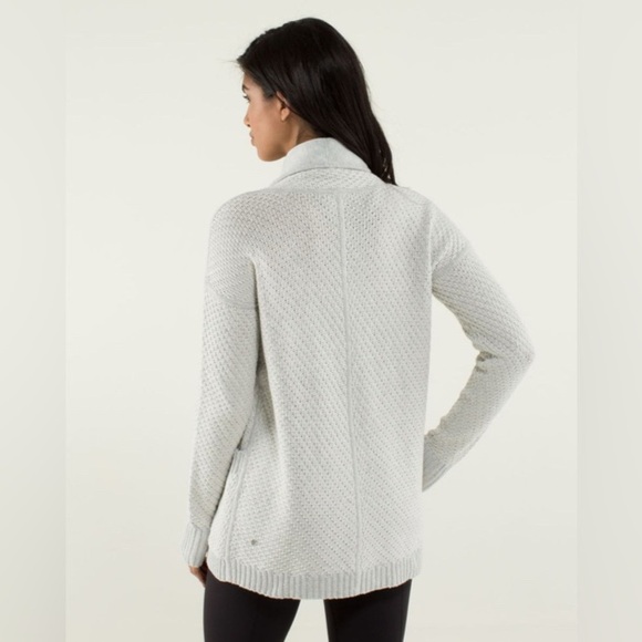 LULULEMON ATHLETICA Post Practice Cardigan - Picture 3 of 10